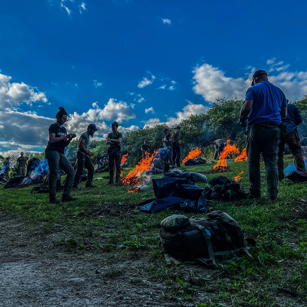 BASIC SURVIVAL - Image 7